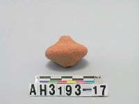 藏品(雙錐形陶紡輪)的圖片